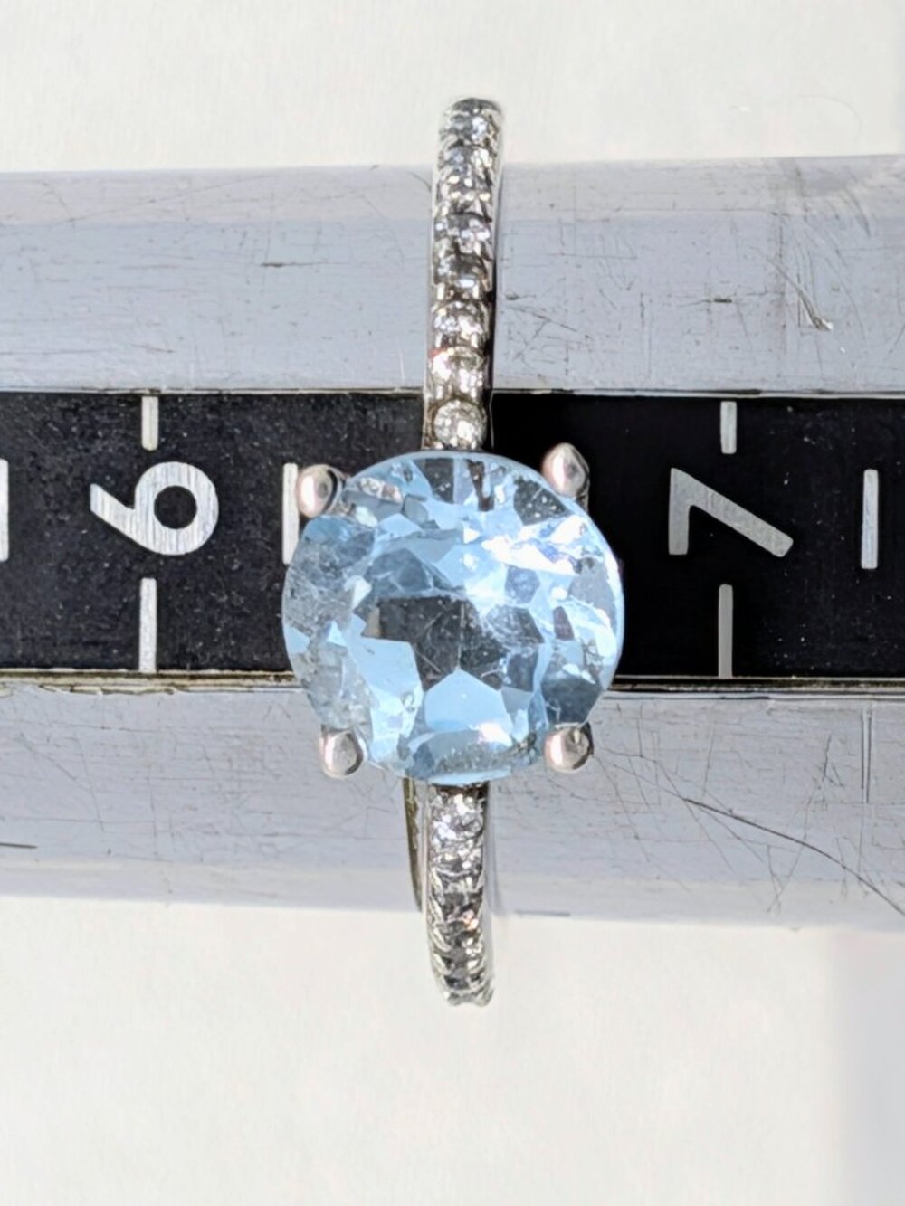 NEW Genuine Diamond and Blue Topaz Ring - Picture 6 of 12